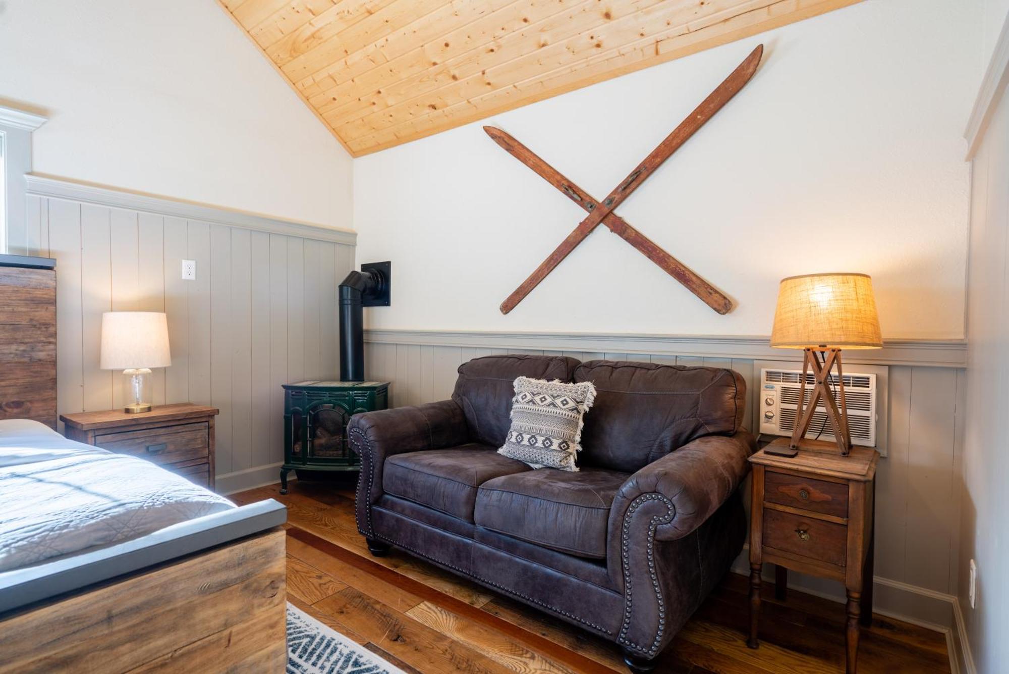 Shasta View Lodge McCloud ภายนอก รูปภาพ
