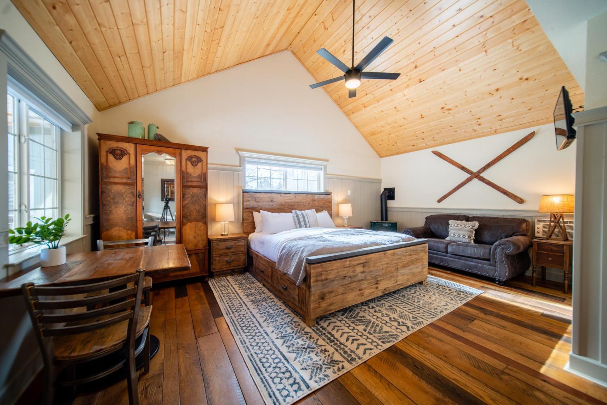 Shasta View Lodge McCloud ภายนอก รูปภาพ