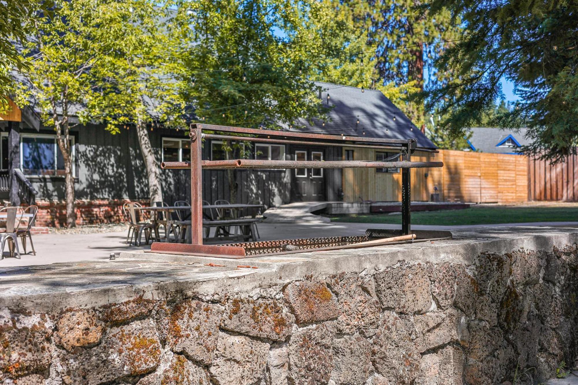 Shasta View Lodge McCloud ภายนอก รูปภาพ