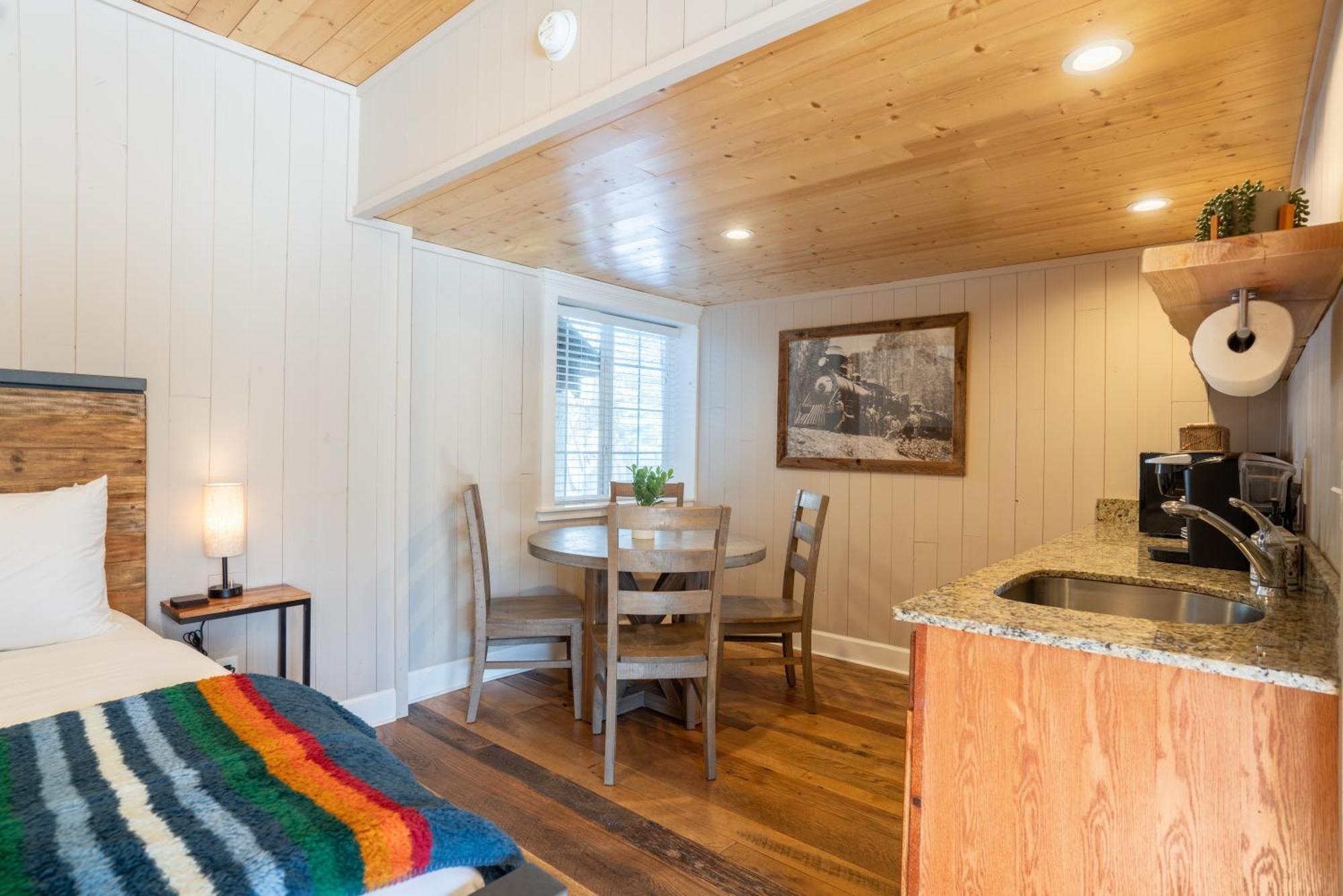 Shasta View Lodge McCloud ภายนอก รูปภาพ