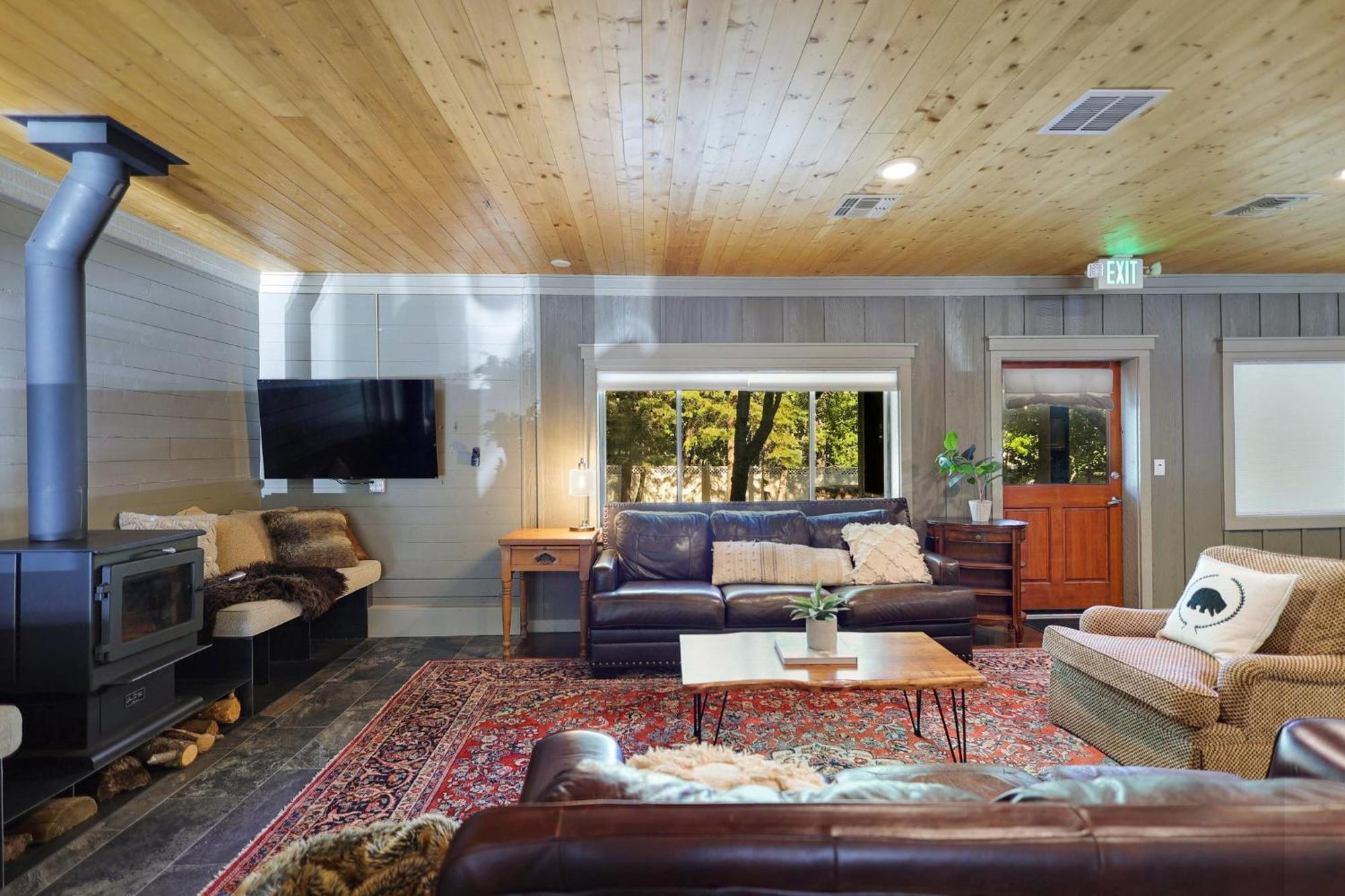 Shasta View Lodge McCloud ภายนอก รูปภาพ