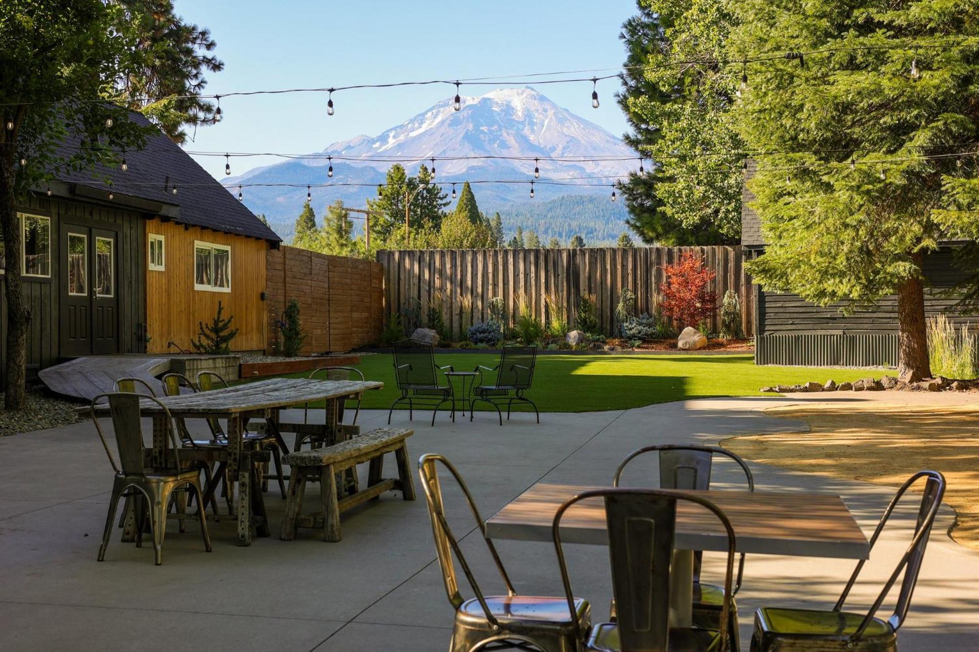 Shasta View Lodge McCloud ภายนอก รูปภาพ